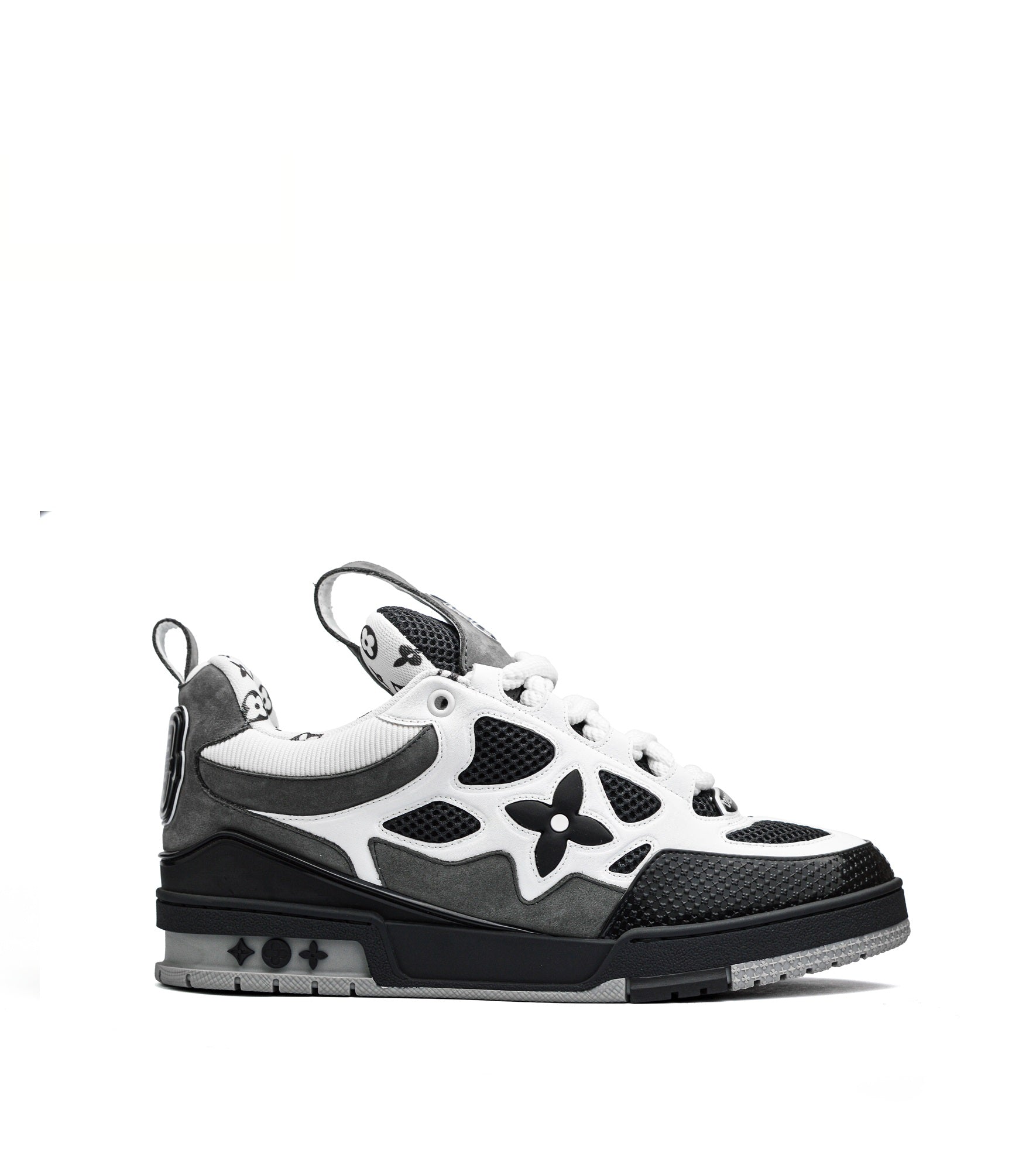L&V SKATE SNEAKERS ( M )