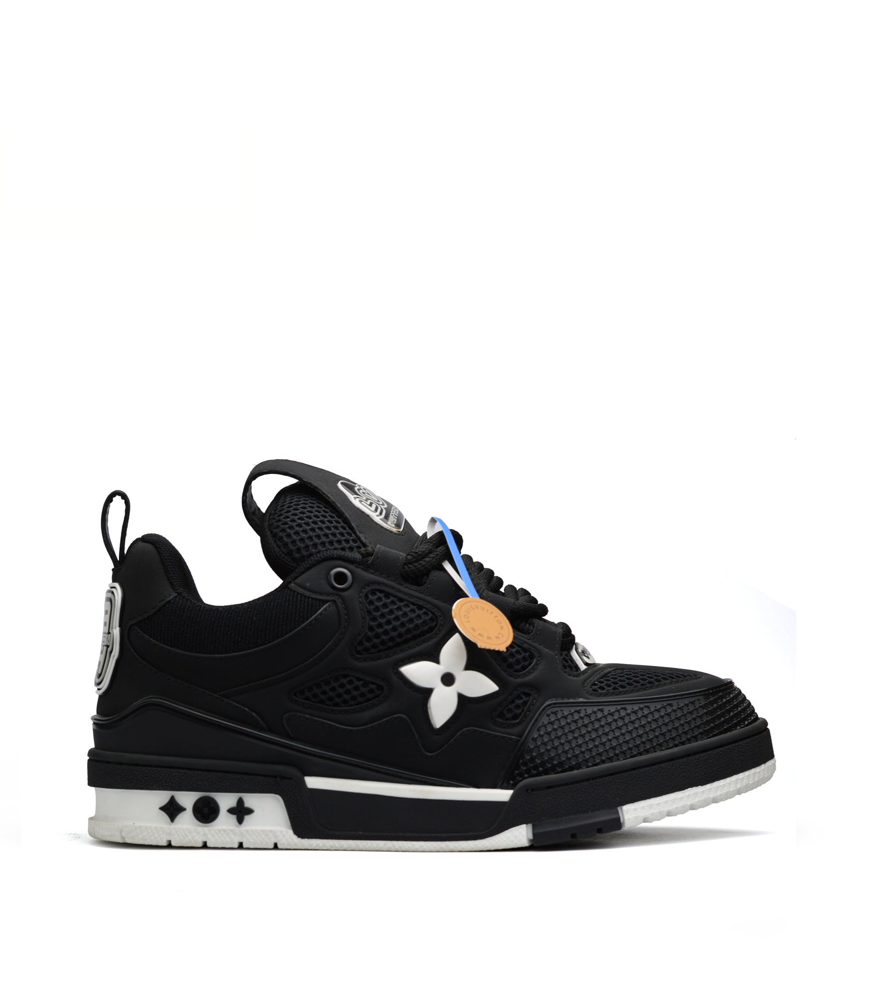 L&V SKATE SNEAKERS ( M )